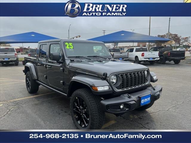 2025 Jeep Gladiator GLADIATOR NIGHTHAWK 4X4