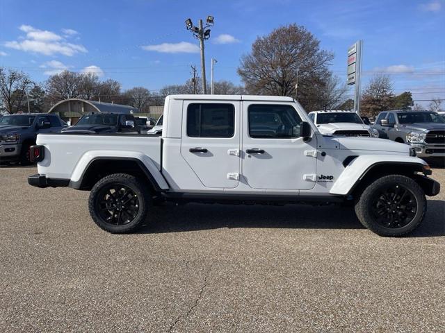 2025 Jeep Gladiator GLADIATOR NIGHTHAWK 4X4