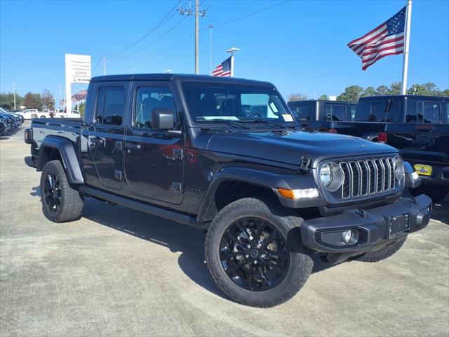 2025 Jeep Gladiator GLADIATOR NIGHTHAWK 4X4