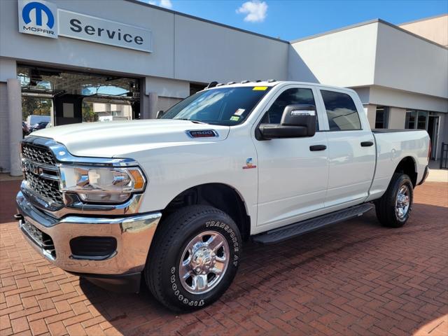 2023 RAM 2500 Tradesman Crew Cab 4x4 64 Box