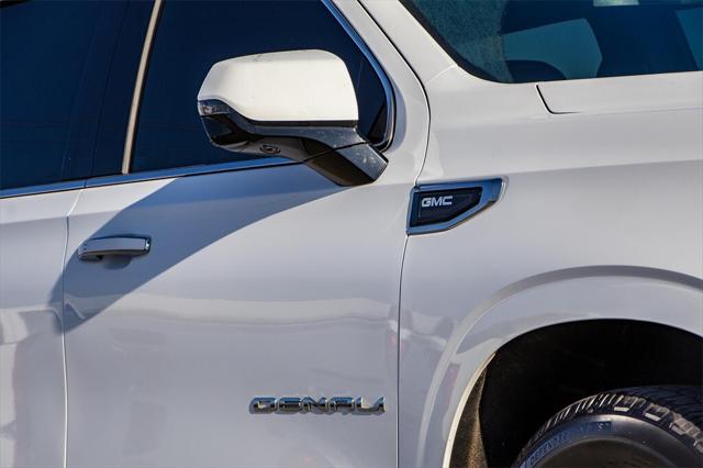 2022 GMC Yukon XL 4WD Denali