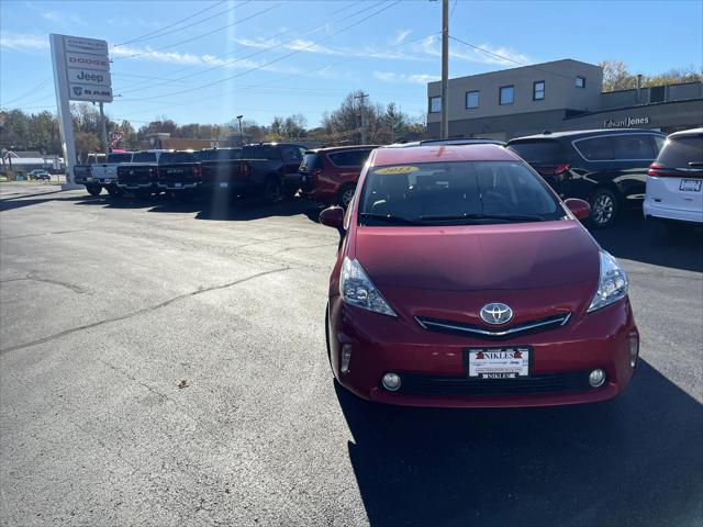 2013 Toyota Prius v Five