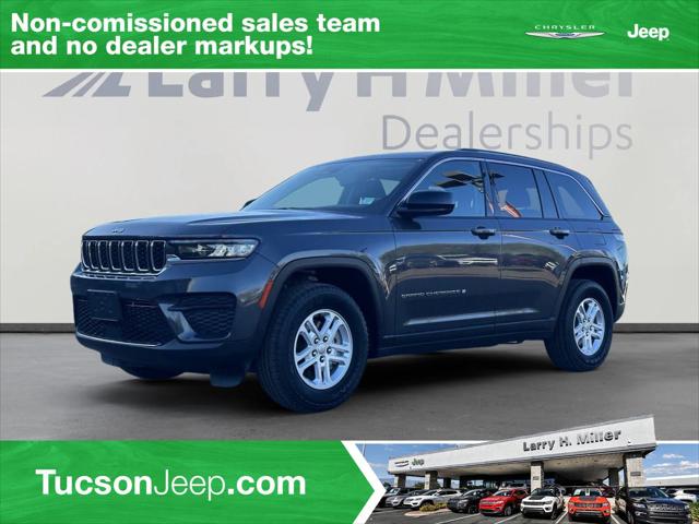 2022 Jeep Grand Cherokee Laredo 4x2