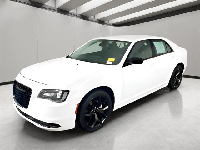 2022 Chrysler 300 Touring