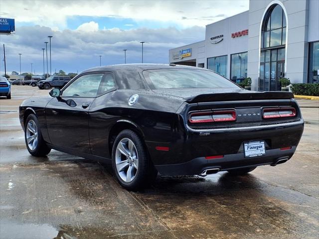 2022 Dodge Challenger SXT