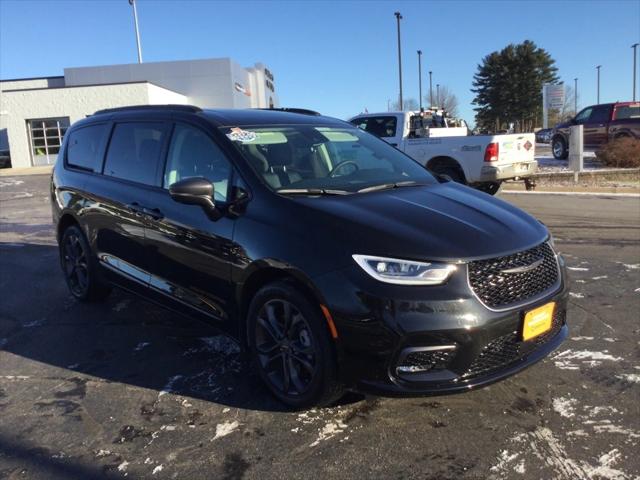 2023 Chrysler Pacifica Touring L AWD