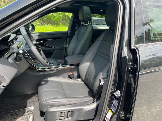 2025 Land Rover Range Rover Evoque Dynamic SE