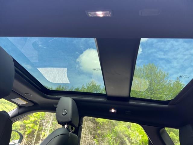 2025 Land Rover Range Rover Evoque Dynamic SE