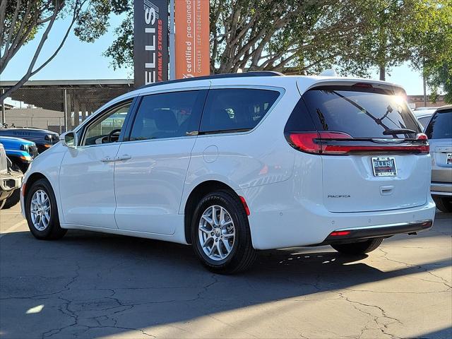 2022 Chrysler Pacifica Touring L