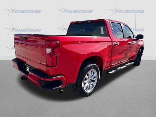 2020 Chevrolet Silverado 1500 2WD Crew Cab Short Bed Custom