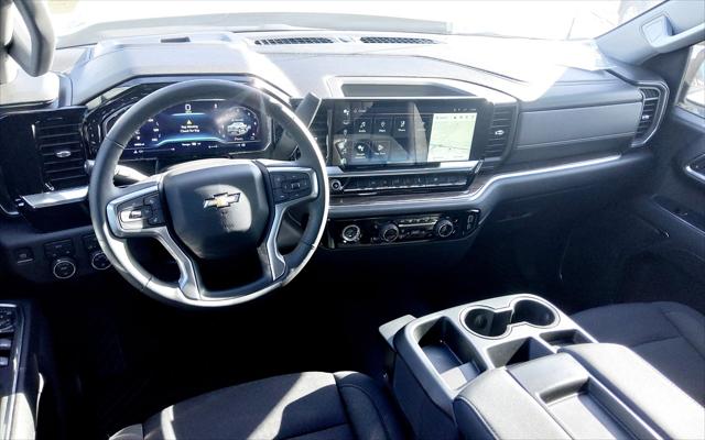 2024 Chevrolet Silverado 1500 4WD Crew Cab Short Bed LT