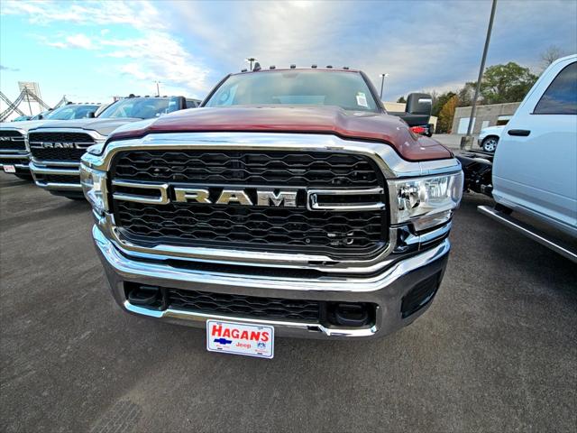 2024 RAM Ram 3500 RAM 3500 TRADESMAN CREW CAB 4X4 8 BOX