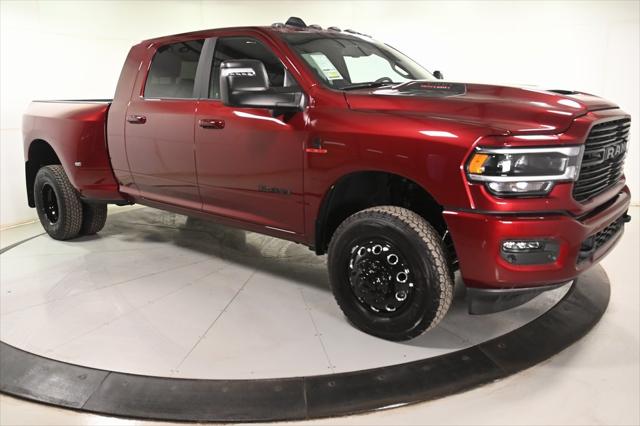 2024 RAM Ram 3500 RAM 3500 LARAMIE MEGA CAB 4X4 64 BOX