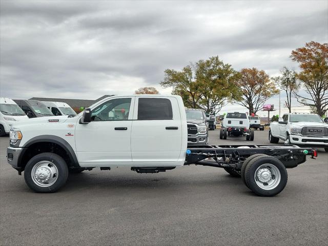 2024 RAM Ram 5500 Chassis Cab RAM 5500 TRADESMAN CHASSIS CREW CAB 4X4 60 CA