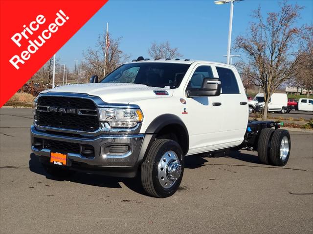 2024 RAM Ram 5500 Chassis Cab RAM 5500 TRADESMAN CHASSIS CREW CAB 4X4 60 CA