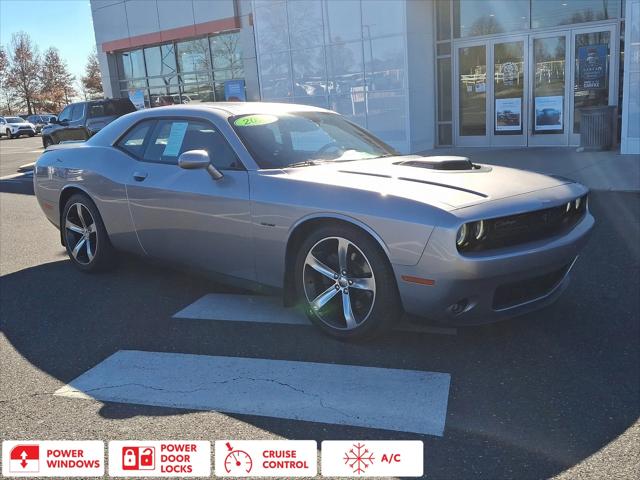 2016 Dodge Challenger R/T Shaker