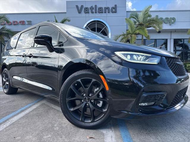 2021 Chrysler Pacifica Limited AWD