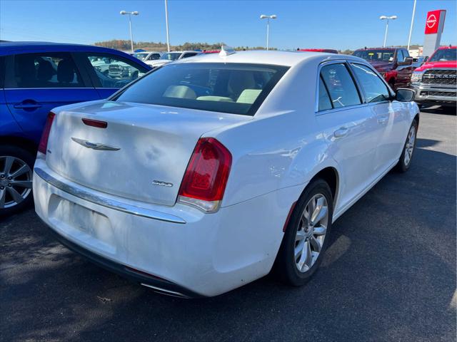 2018 Chrysler 300 Touring L AWD