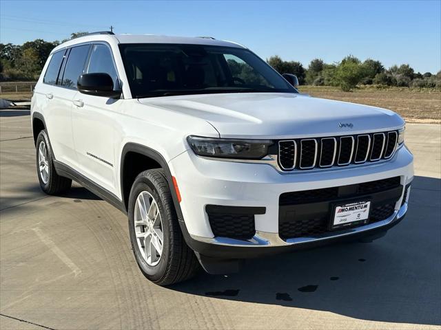 2023 Jeep Grand Cherokee L Laredo 4x4