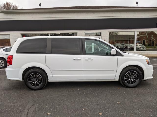 2017 Dodge Grand Caravan GT 2017 Dodge Grand Caravan GT