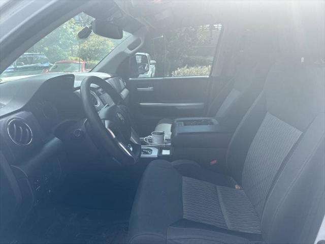 2015 Toyota Tundra SR5 5.7L V8 2015 Toyota Tundra SR5 5.7L V8