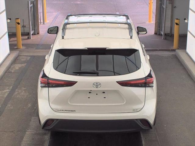 2021 Toyota Highlander XLE 2021 Toyota Highlander XLE