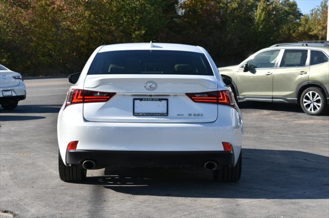 2015 Lexus IS 250 Crafted Line