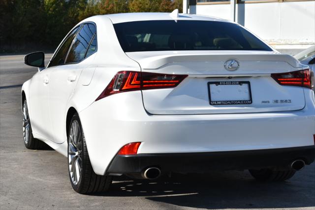 2015 Lexus IS 250 Crafted Line