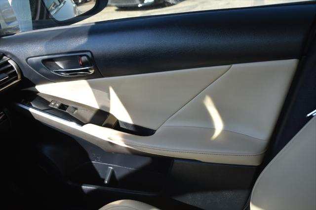 2015 Lexus IS 250 Crafted Line