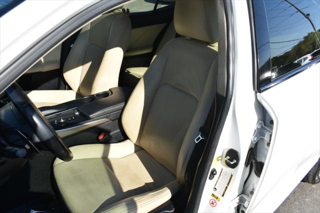 2015 Lexus IS 250 Crafted Line