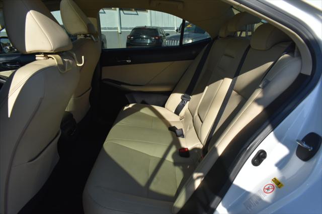 2015 Lexus IS 250 Crafted Line