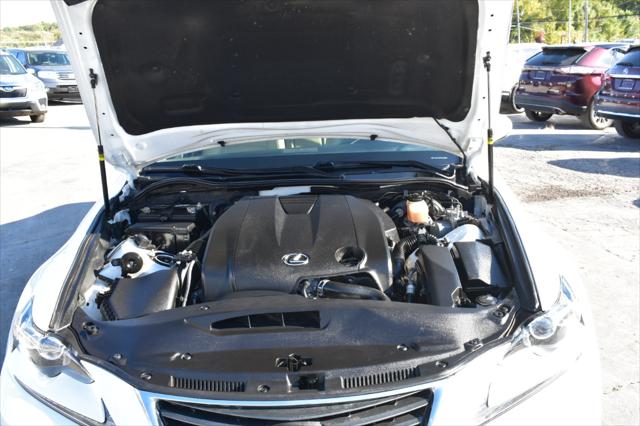 2015 Lexus IS 250 Crafted Line