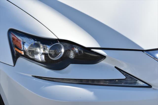 2015 Lexus IS 250 Crafted Line