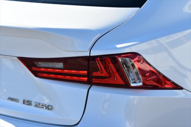 2015 Lexus IS 250 Crafted Line