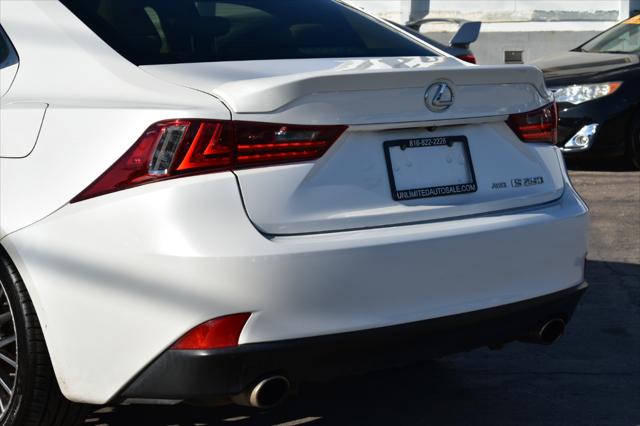 2015 Lexus IS 250 Crafted Line