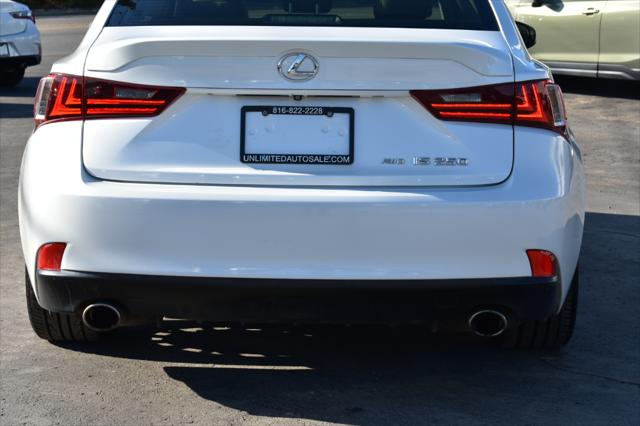 2015 Lexus IS 250 Crafted Line