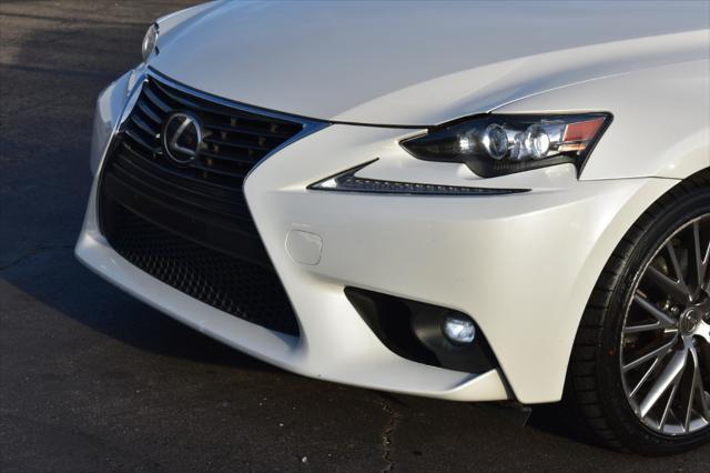 2015 Lexus IS 250 Crafted Line