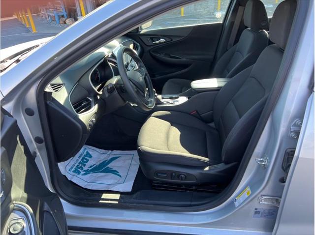 2022 Chevrolet Malibu FWD LT