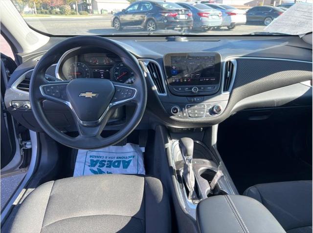 2022 Chevrolet Malibu FWD LT
