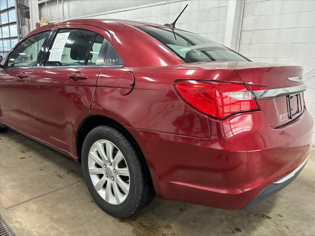 Used 2012 Chrysler 200 For Sale in Wilmington, OH