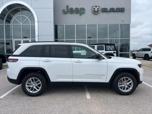 2025 Jeep Grand Cherokee GRAND CHEROKEE LAREDO X 4X4