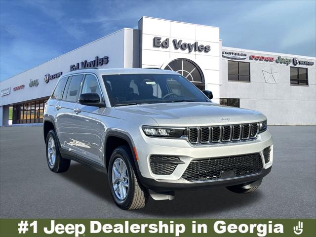 2025 Jeep Grand Cherokee GRAND CHEROKEE LAREDO X 4X4