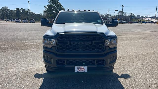 2024 RAM Ram 3500 Chassis Cab RAM 3500 TRADESMAN CREW CAB CHASSIS 4X4 60 CA