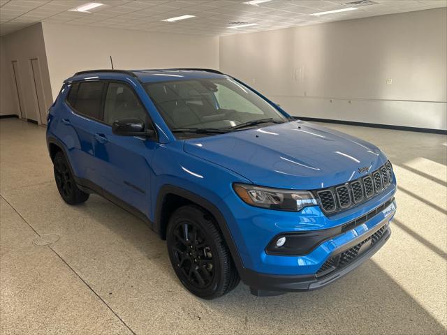2025 Jeep Compass COMPASS LATITUDE 4X4