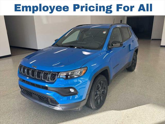 2025 Jeep Compass COMPASS LATITUDE 4X4