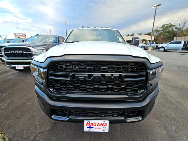 2024 RAM Ram 2500 RAM 2500 TRADESMAN CREW CAB 4X4 8 BOX