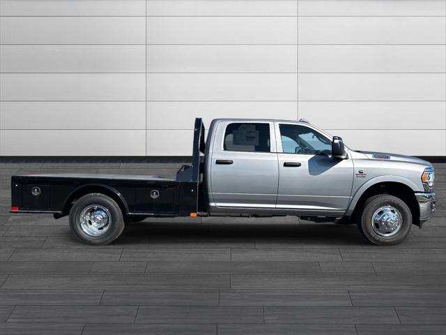 2024 RAM Ram 3500 Chassis Cab RAM 3500 TRADESMAN CREW CAB CHASSIS 4X4 60 CA