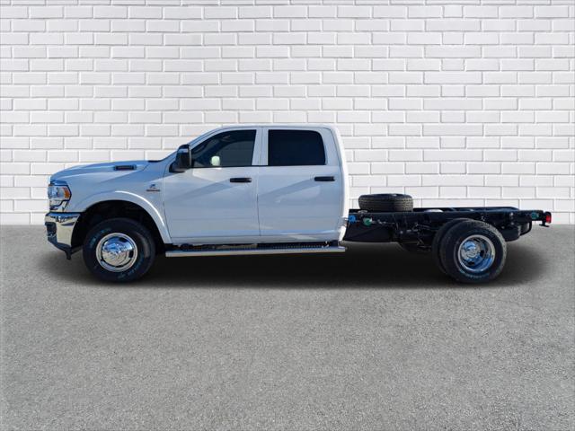 2024 RAM Ram 3500 Chassis Cab RAM 3500 TRADESMAN CREW CAB CHASSIS 4X4 60 CA