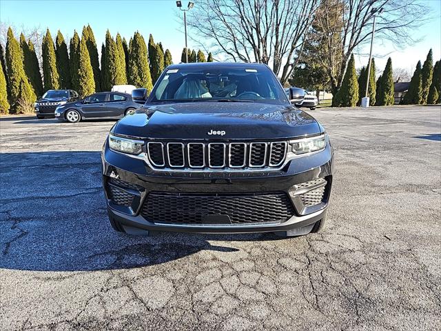 2025 Jeep Grand Cherokee GRAND CHEROKEE LAREDO 4X4