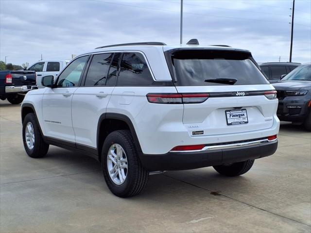 2025 Jeep Grand Cherokee GRAND CHEROKEE LAREDO 4X4